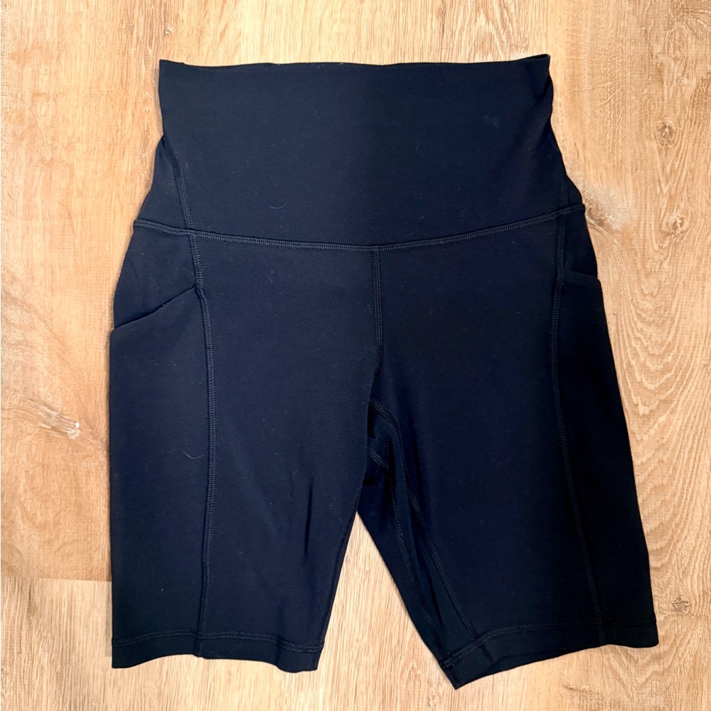lululemon high rise align shorts with pockets
